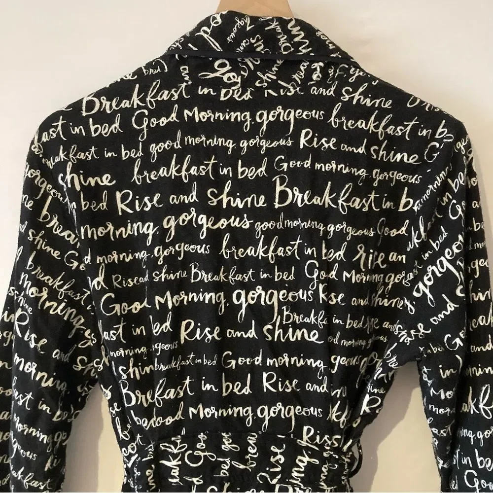 Kate Spade Dream a Little Dream Flannel Robe Medium Black White Script Words